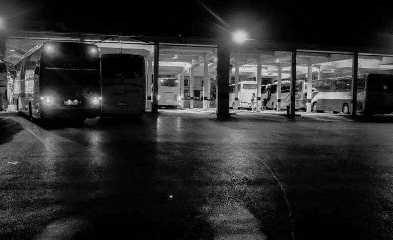 Τρίκαλα: Τοξικομανείς οι επιβάτες που μαχαιρώθηκαν μέσα σε λεωφορείο του ΚΤΕΛ Καρδίτσας – Πώς έγινε το περιστατικό