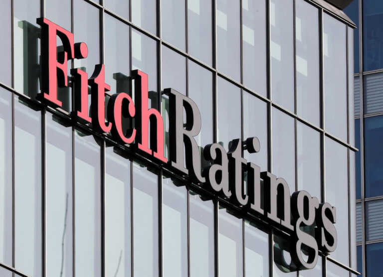 Ο οίκος Fitch έδωσε στην Ελλάδα την επενδυτική βαθμίδα