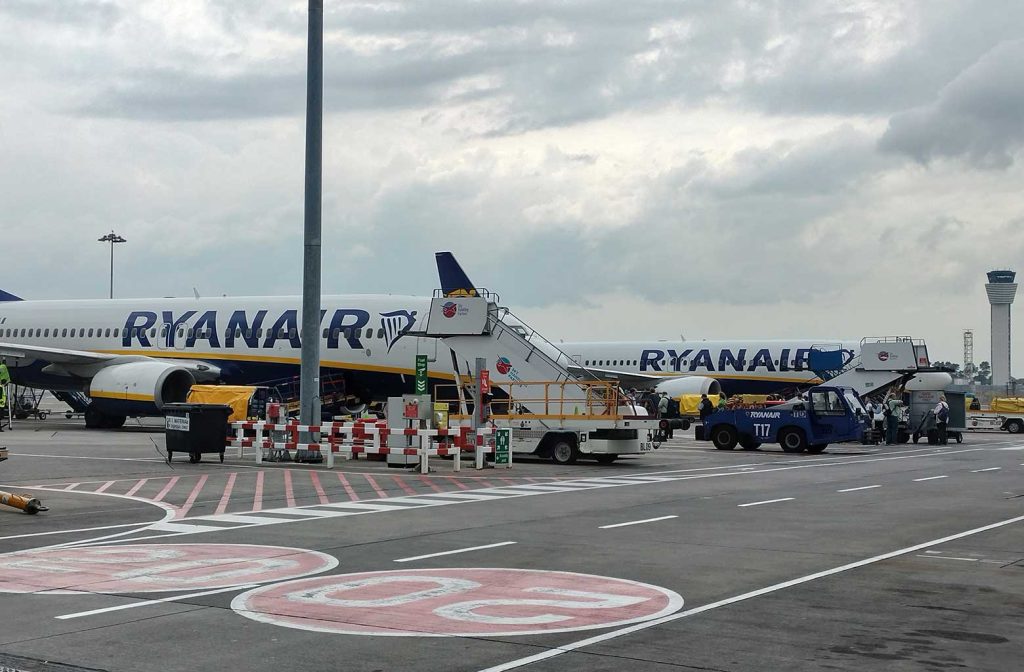 RYANAIR