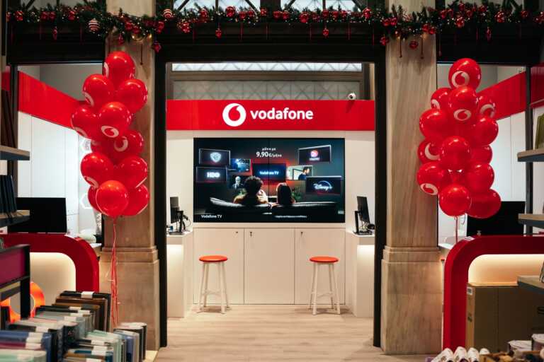 Vodafone Ελλάδας – Public: Νέα στρατηγική συνεργασία για 44 shop-in-shop σε όλη την Ελλάδα