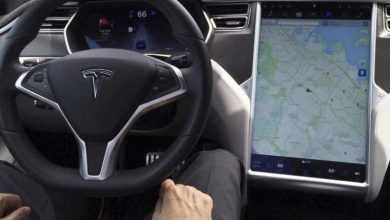 Η Tesla ανακαλεί 2 εκατ. αυτοκίνητα λόγω προβλήματος στο σύστημα αυτόματου πιλότου