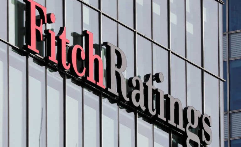 Ο οίκος Fitch έδωσε στην Ελλάδα την επενδυτική βαθμίδα