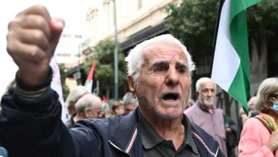 Συνταξιούχοι βγήκαν στους δρόμους στα Χανιά - Τα βασικά αιτήματα και τα μηνύματα στην κυβέρνηση