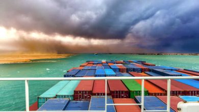 Υπ. Ναυτιλίας για κρίση στην Ερυθρά Θάλασσα: Μείζον πρόβλημα για τη διεθνή οικονομία οι επιθέσεις σε εμπορικά πλοία