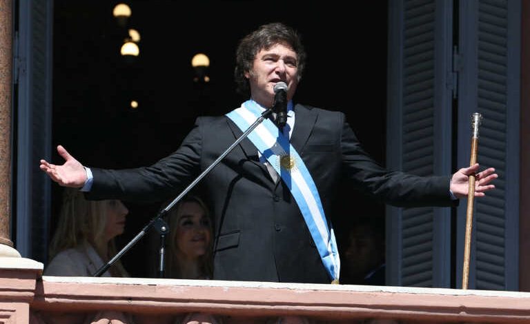 Aργεντινή: Επιμένει ο Μιλέι στην εργασιακή μεταρρύθμιση παρά το δικαστικό «φρένο»