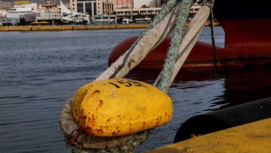 Βλάβη στο πλοίο Blue Galaxy στο λιμάνι του Πειραιά - Ταλαιπωρία για 571 επιβάτες