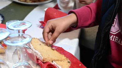 Υποσχέσεις από τον δήμαρχο Ηρακλείου Αλέξη Καλοκαιρινό στην κοπή της Πρωτοχρονιάτικης πίτας