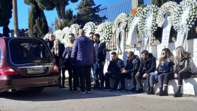 Σέρρες: Φίλοι και συγγενείς είπαν το τελευταίο αντίο στον ποδοσφαιριστή Γιώργο Ζαγκλιβέρη