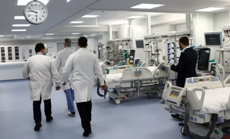 Γιατί αλλάζει το τρόπο των αποζημιώσεων μεγάλη ασφαλιστική σε μερίδα ασφαλισμένων ? giatroi epistrefoun ellada 1024x604 1