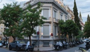 Αθήνα: Από το μεγαλείο των νεοκλασικών στη γκριζάδα των ''κουτιών '' φωτοτυπημένων πολυκατοικιών 2131231