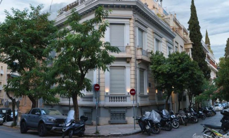 Αθήνα: Από το μεγαλείο των νεοκλασικών στη γκριζάδα των ''κουτιών '' φωτοτυπημένων πολυκατοικιών 2131231