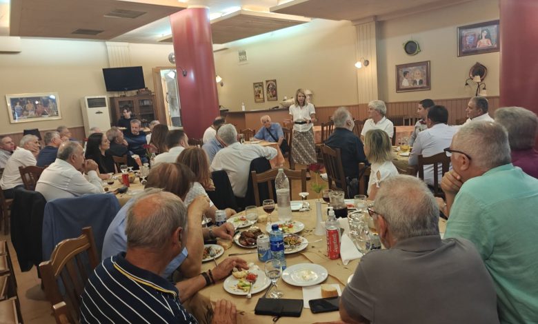 Μια ζεστή φιλική βραδιά με τη Μιλένα Αποστολάκη στην Αγία Παρασκευή JBJBL