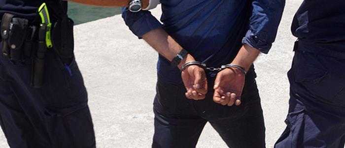 Ντροπή για το Δημόσιο: Εφοριακός κατηγορείται για εκβιασμό επιχειρηματία με «φακελάκι» 700 5879d3b8 6e09 49a1 a47b 3aba14cf265f