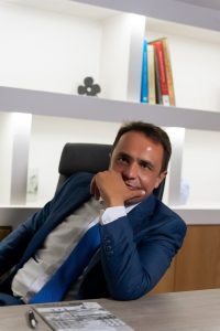 Στήριξε τα μαγαζιά της γειτονιάς σου — πριν σβήσουν τα φώτα 565651022 25025205963757429 4729649352606685354 n