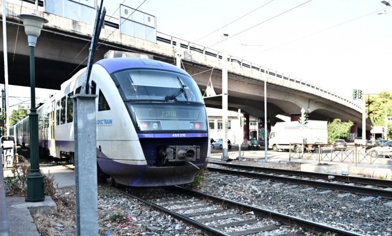 Παραλίγο νέα Τέμπη: Τρένο μπήκε σε λάθος γραμμή – «Κάτι έγινε με το κλειδί» cb007a56 proastiakos