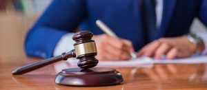 gavel lawyer 1200x525