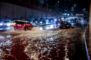 kakokairia byrwn athina brohi gkazi