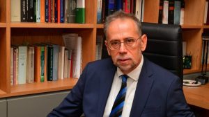 ΠΕΚΑΠ: Η Φωνή του Ασφαλισμένου που Δεν Χρωστά σε Κανέναν -Σε θέλουμε δίπλα μας 8b7e6545530144029697805d53af1c93 768x432 1