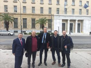 ΠΕΚΑΠ: Η Φωνή του Ασφαλισμένου που Δεν Χρωστά σε Κανέναν -Σε θέλουμε δίπλα μας trapez pekap